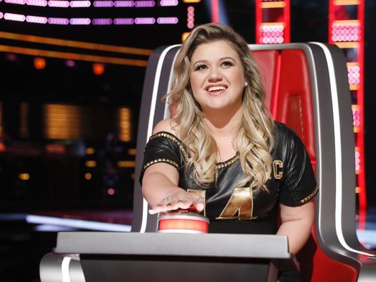 kelly clarkson TCAs