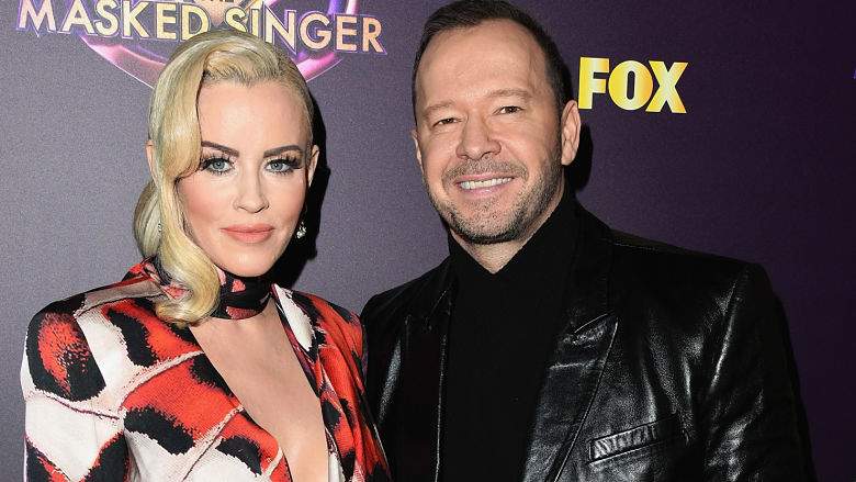 Donnie Wahlberg Rabbit Masked Singer Jenny