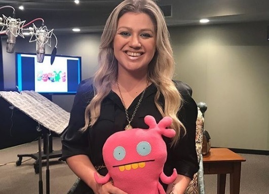 kelly_clarkson_ugly_dolls