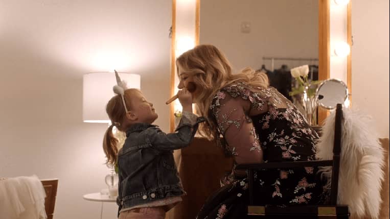 Kelly Clarkson River Rose video