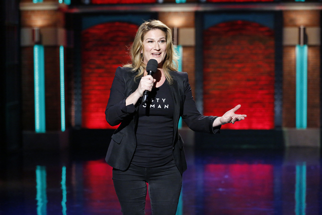 Masked-Singer-Tree-Ana-Gasteyer