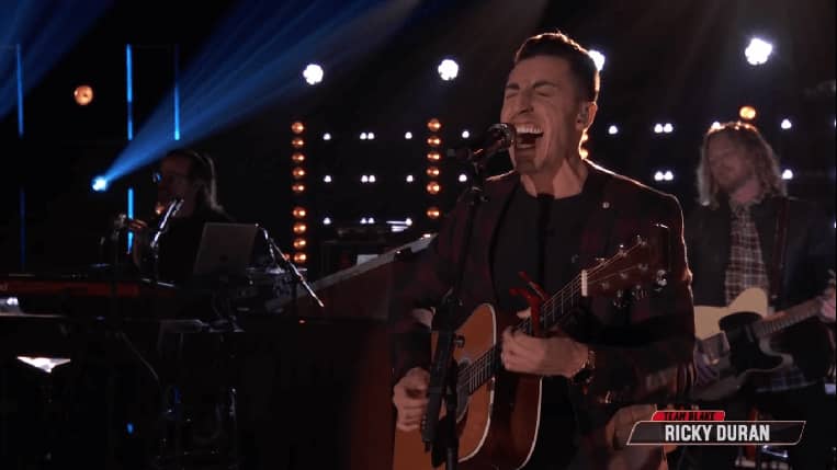 Ricky Duran performing in "The Voice" live playoffs