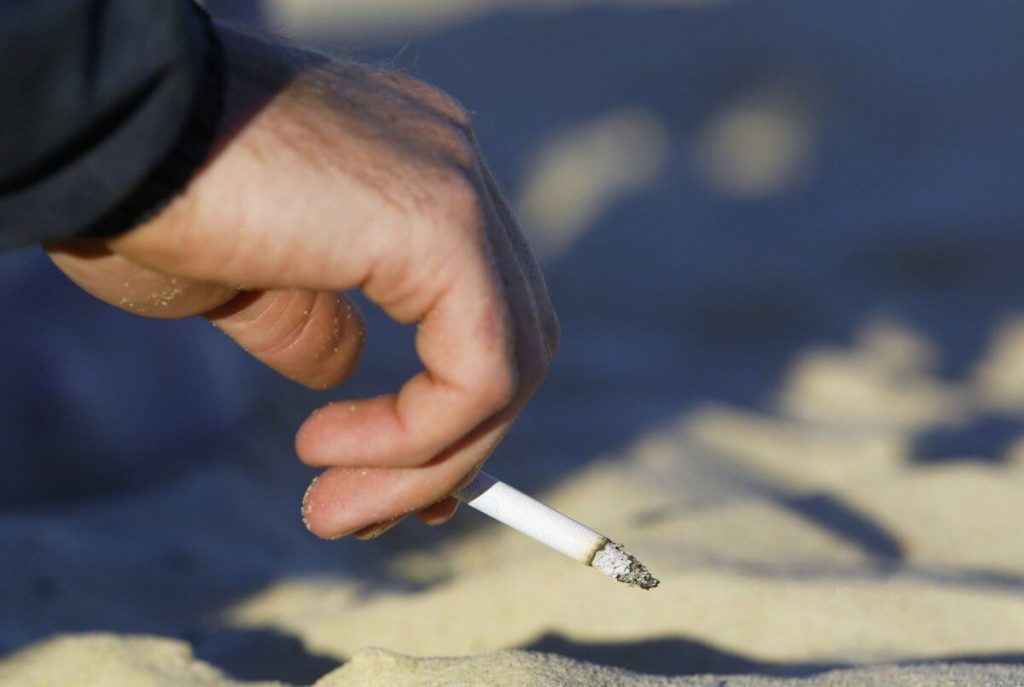 smoking coronavirus hospitalization covid-19