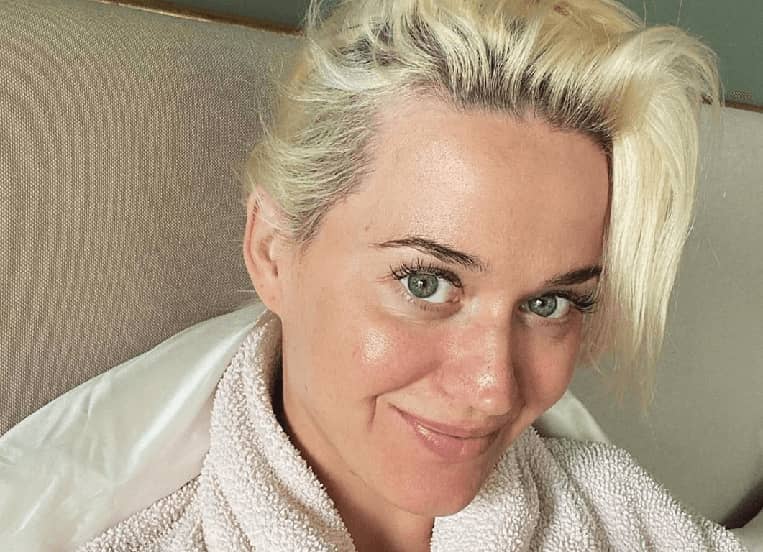 Pregnant Katy Perry Joins Orlando Bloom For A Beach Day Just Ahead Of Her Due Date