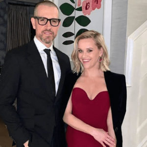 Celebrities that dated regular people