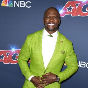 TERRY CREWS AGT GREEN COAT SIMON COWELL
