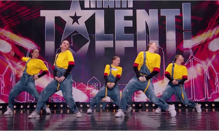 Polands-Got-Talent-All-In-Crew-Mini