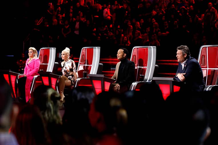 The-Voice-Peoples-Choice-Awards-Blake-Shelton-Kelly-Clarkson-Gwen-Stefani-John-Legend
