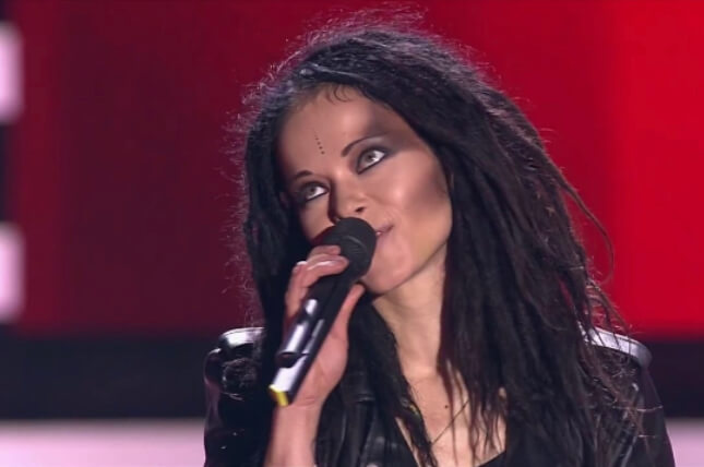 Rock Singer Has the Judges Speechless With Her Vocals on 'The