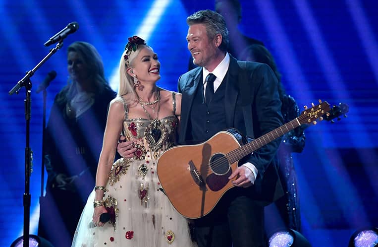 GWEN STEFANI BLAKE SHELTON