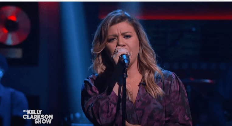 Kelly-Clarkson-Selena-Gomez-Brandon-Blackstock-The-Kelly-Clarkson-Show-The-Voice