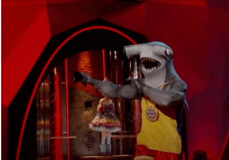 The-Masked-Dancer-The-Cricket-The-Tulip-Brian-McKnight-Paula-Abdul-Ken-Jeong-Ashley-Tisdale