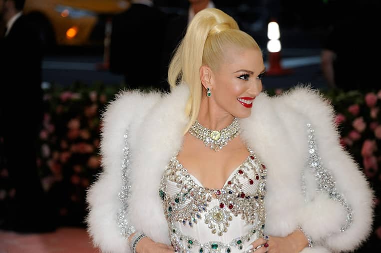 Gwen-Stefani-The-Voice-Let-Me-Reintroduce-Myself-Blake-Shelton