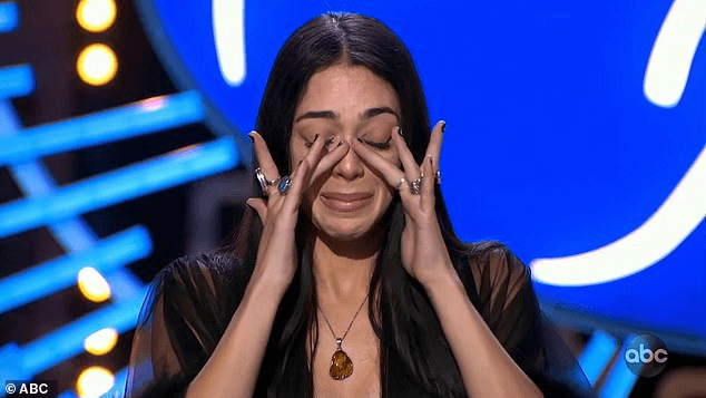 'American Idol' Contestant Admits To Being An Escort [VIDEO]