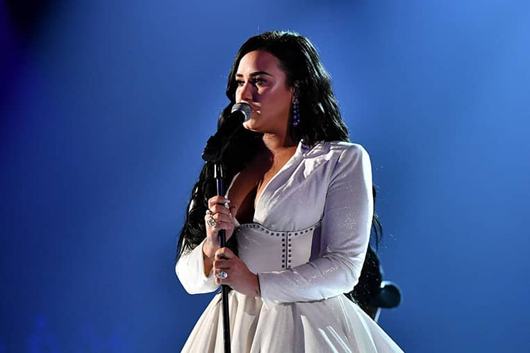 Demi-Lovato-Dancing-With-the-Devil-X-Factor-Demi-Lovato-Drug-Overdose