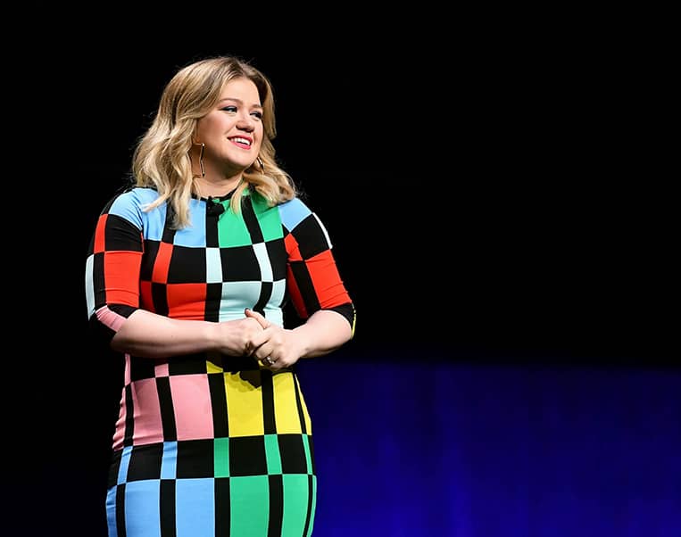 Kelly-Clarkson-Divorce-Brandon-Blackstock-The-Voice-Blake-Shelton-Reba-McEntire