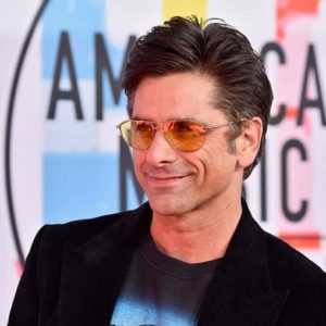 John-Stamos-American-Idol-American-Idol-Disney-Week-John-Stamos-Kelly-Clarkson