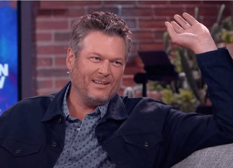Blake-Shelton-The-Voice-Blake-Shelton-The-Voice-The-Kelly-Clarkson-Show-The-Kelly-Clarkson-Show-Kelly-Clarkson-John-Legend-Nick-Jonas-Pete-Mroz-Victor-Solomon
