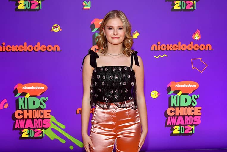 Darci-Lynne-Farmer-AGT-A-Cowgirls-Song-Darci-Lynne-Movie