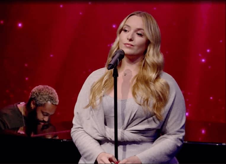 Grace-Kinstler-American-Idol-Live-with-Kelly-and-Ryan-American-Idol-Encore