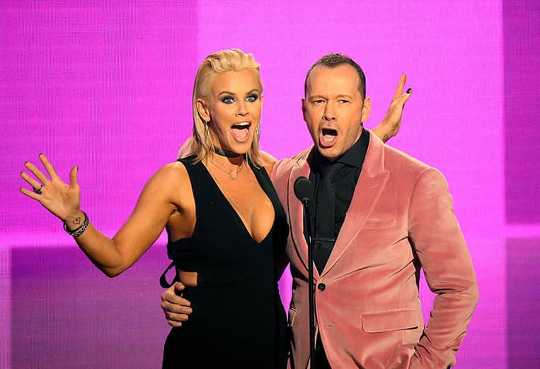 Maked-Singer-Cluedle-doo-Donnie-Wahlberg