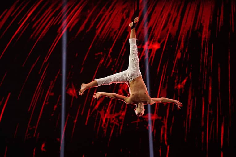 Aidan-Bryant-AGT-Americas-Got-Talent-AGT-Aerialist-Simon-Cowell-AGT-Live-shows