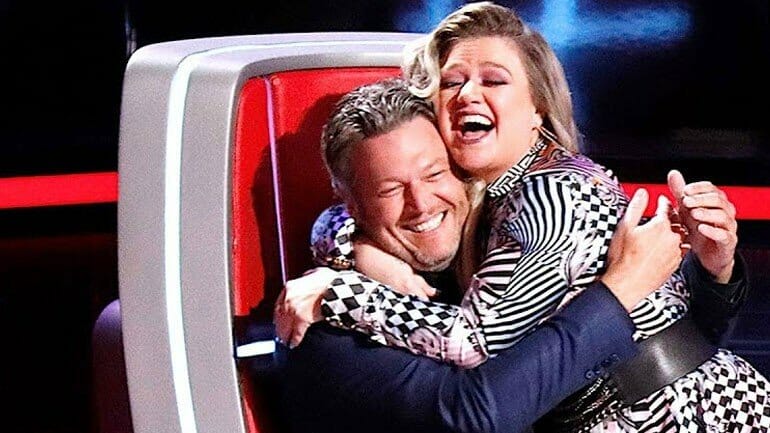 Kelly Clarkson and Blake Shelton