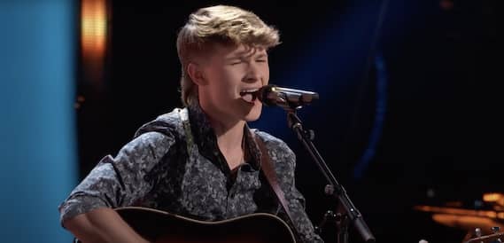 The Voice Carson Peters
