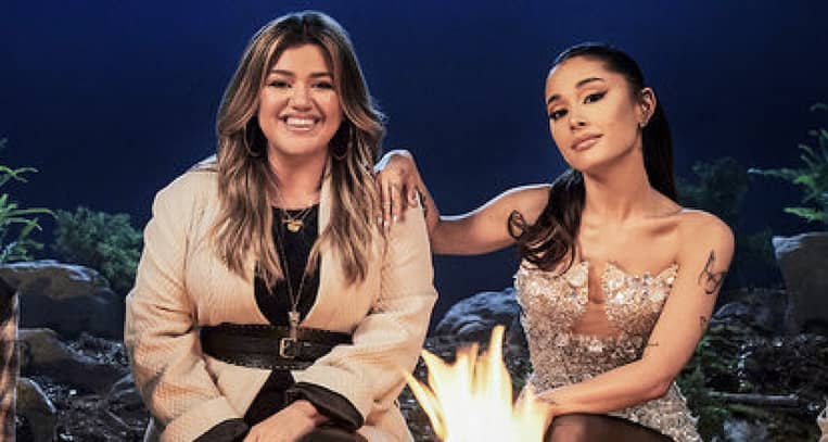 Kelly Clarkson and Ariana Grande