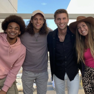 the voice girl named tom