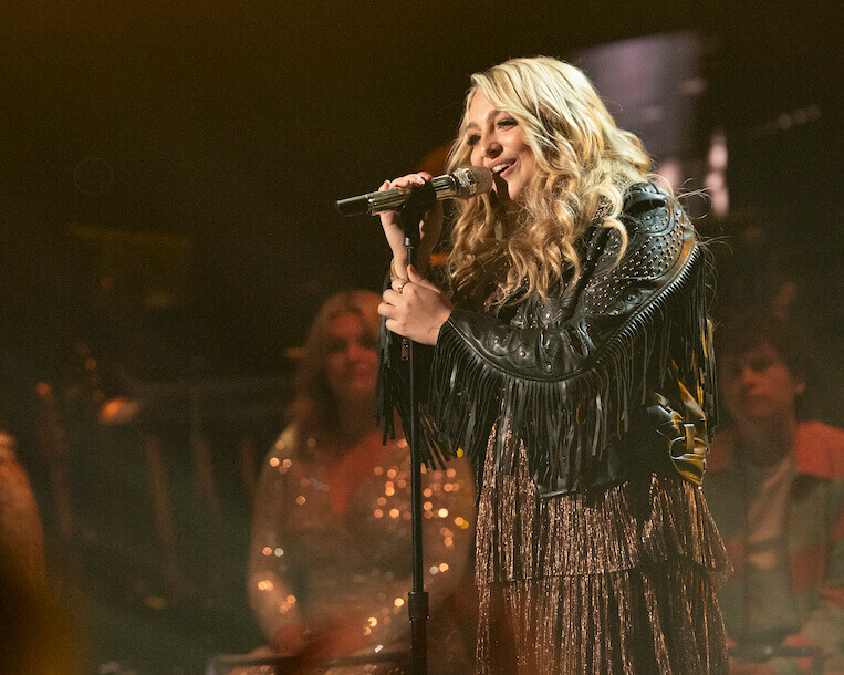 Huntergirl american idol