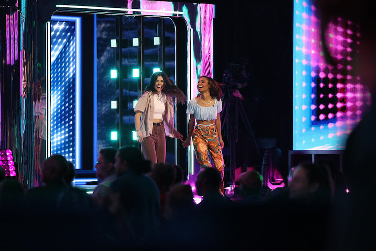 Mahak, Destiny on the 'Dancing With Myself' stage