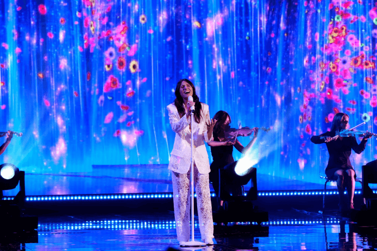 Lily Meola AGT live show