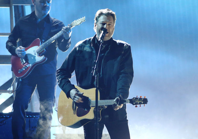 Blake Shelton performs at the 55th Annual CMA Awards