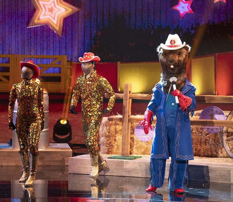 Gopher performs on 'The Masked Singer'