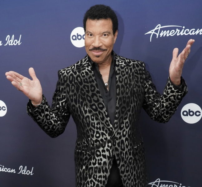 Lionel Richie on the 'American Idol' red carpet