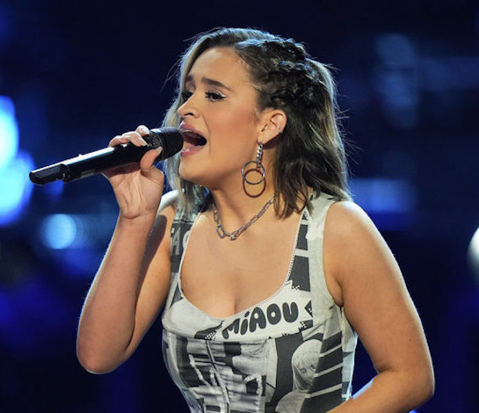 Sasha Hurtado performs on 'The Voice'