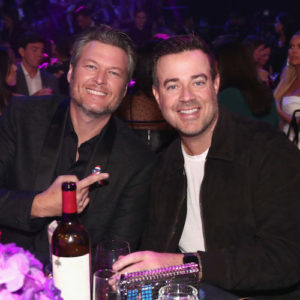 Blake Shelton and Carson Daly at the 2018 E! People's Choice Awards