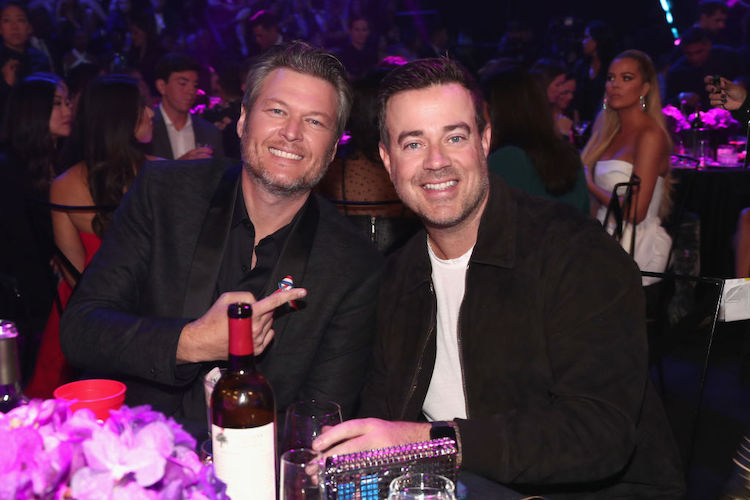 Blake Shelton and Carson Daly at the 2018 E! People's Choice Awards
