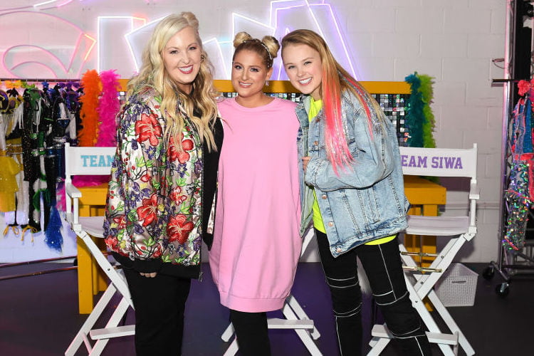 Jessalynn and JoJo Siwa with Meghan Trainor on 'Siwa's Dance Pop Revolution'