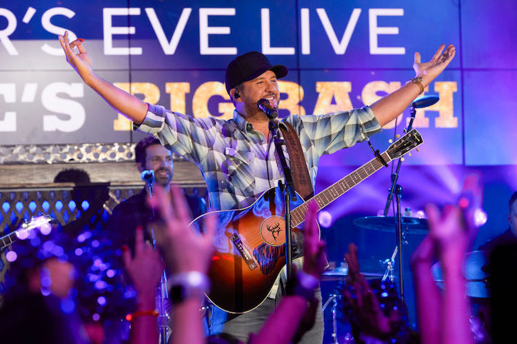 Luke Bryan at NEW YEARS EVE LIVE: NASHVILLES BIG BASH