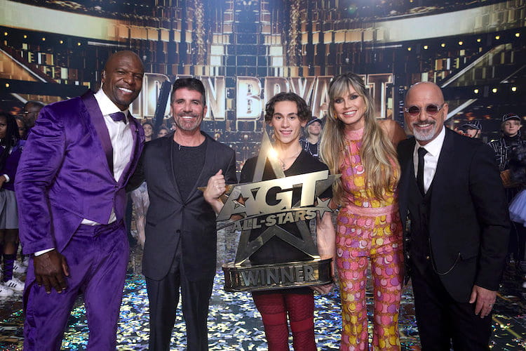 Terry Crews, Simon Cowell, Aidan Bryant, Heidi Klum, and Howie Mandel in the AGT All-Stars finale