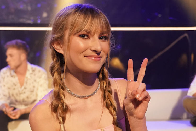 Ava August on 'American Idol' season 4