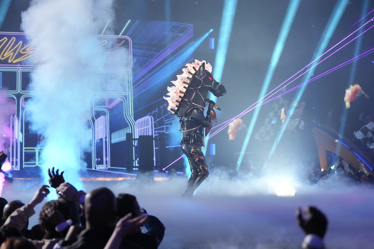 Mustang performs on 'The Masked Singer'