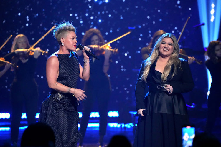 P!NK and Kelly Clarkson on the iHeartRadio Awards