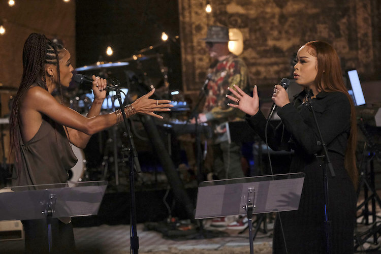 NariYella and Chloe Battle on 'The Voice'
