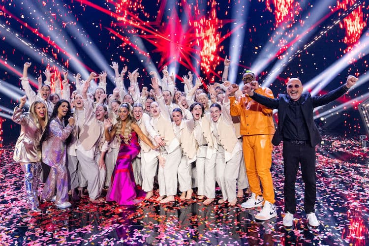 Lindsay Ell, Lilly Singh, Trish Stratus, Kardinal Offishall, Howie Mandel and Conversion Dance Group in the 'CGT' finale