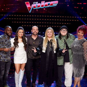D. Smooth, Holly Brand, Neil Salsich, Kelly Clarkson, ALI, Cait Martin on 'The Voice'