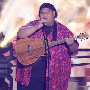 Iam Tongi performs in the 'American Idol' finale