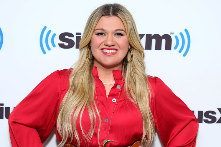 Kelly Clarkson at Sirius XM
